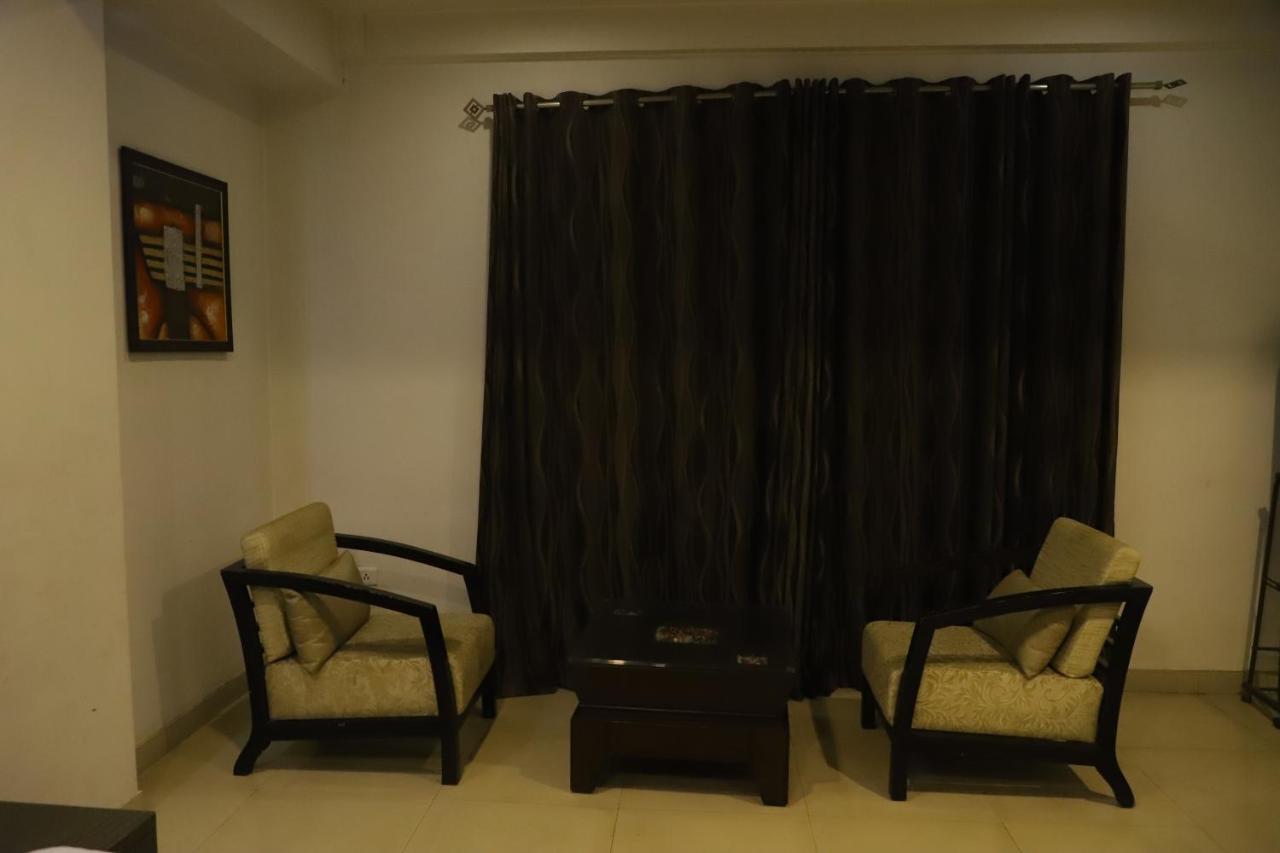 Hotel Genx Le Crescent Ghaziabad Exterior foto