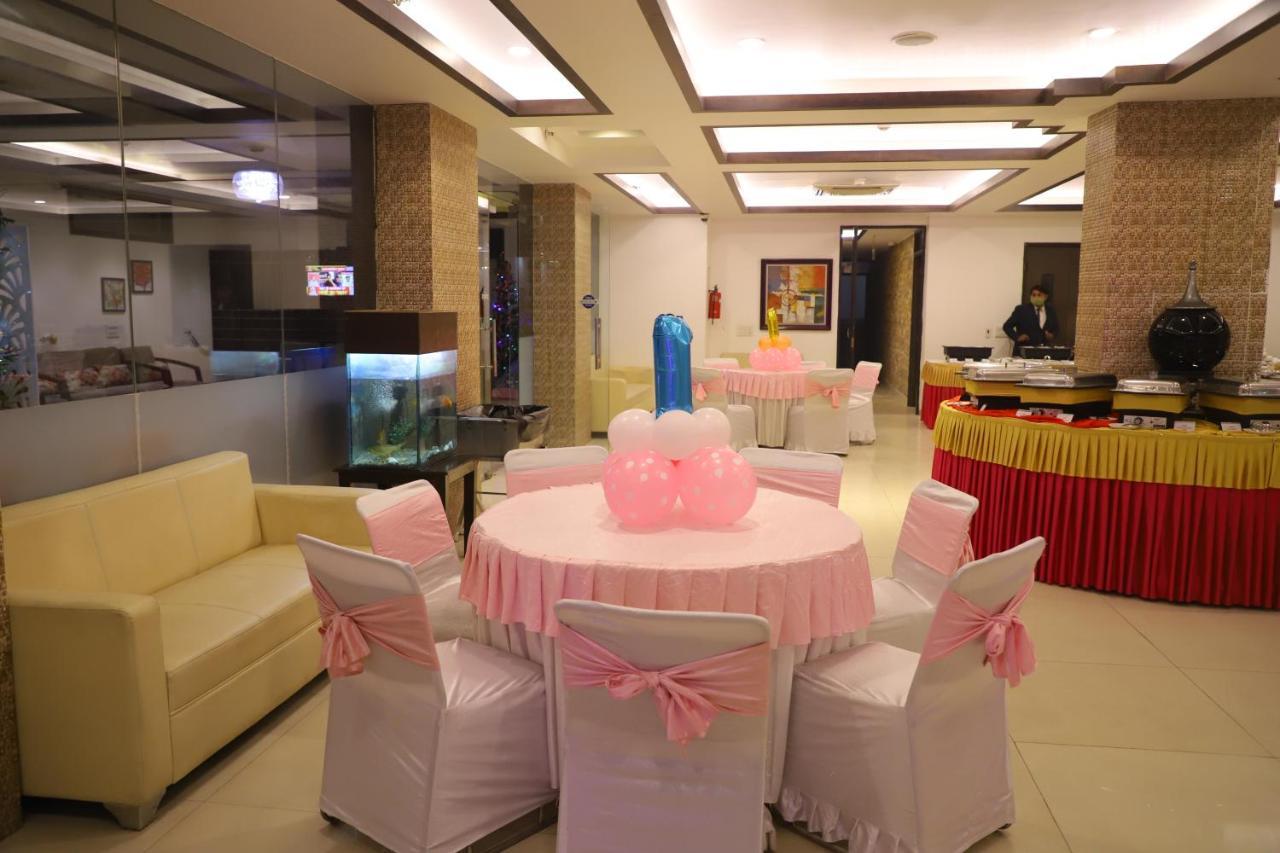 Hotel Genx Le Crescent Ghaziabad Exterior foto