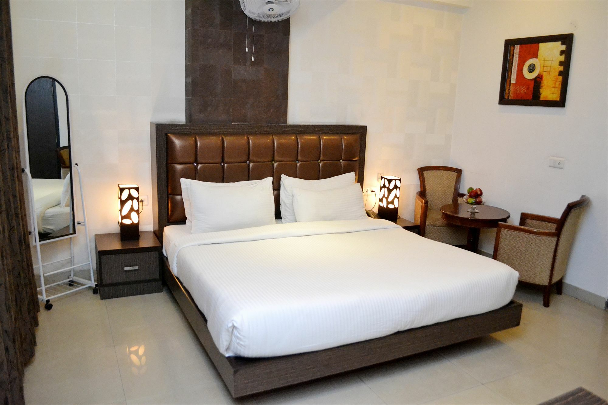 Hotel Genx Le Crescent Ghaziabad Exterior foto