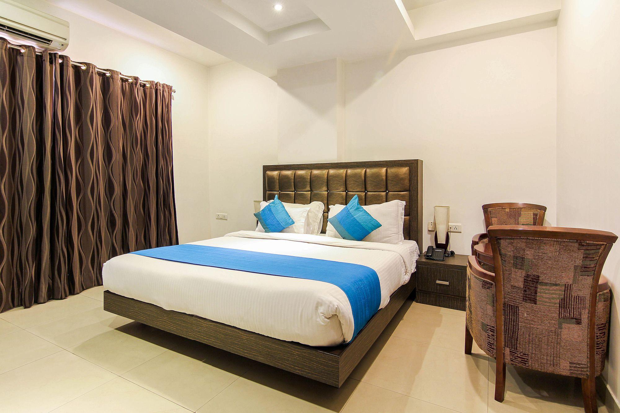 Hotel Genx Le Crescent Ghaziabad Exterior foto